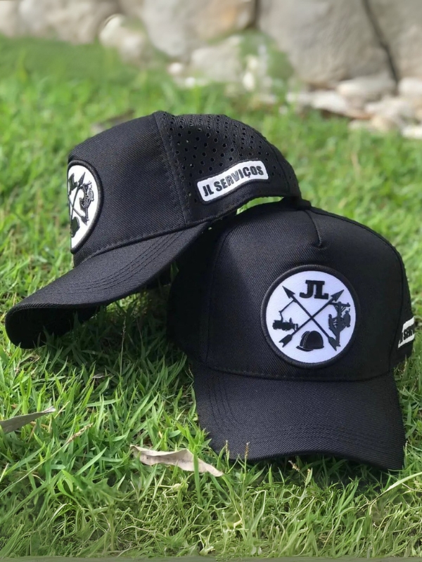 Trucker laser com aplique silkado na frente e na lateral