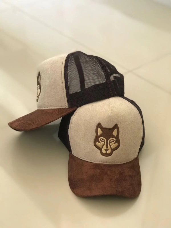 Trucker tela camuça bordado